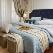 Manta beige con relieve