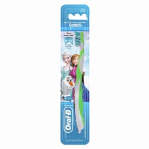 Cepillo Dental Infantil Stages 4 Graffiti 8 Años ORAL B Unidad