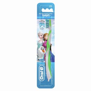 Cepillo Dental Infantil Stages 4 Graffiti 8 Años ORAL B Unidad