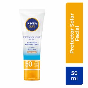 Protector Solar Facial Efecto Matificante Tono Medio Spf 50+ NIVEA 50 Ml