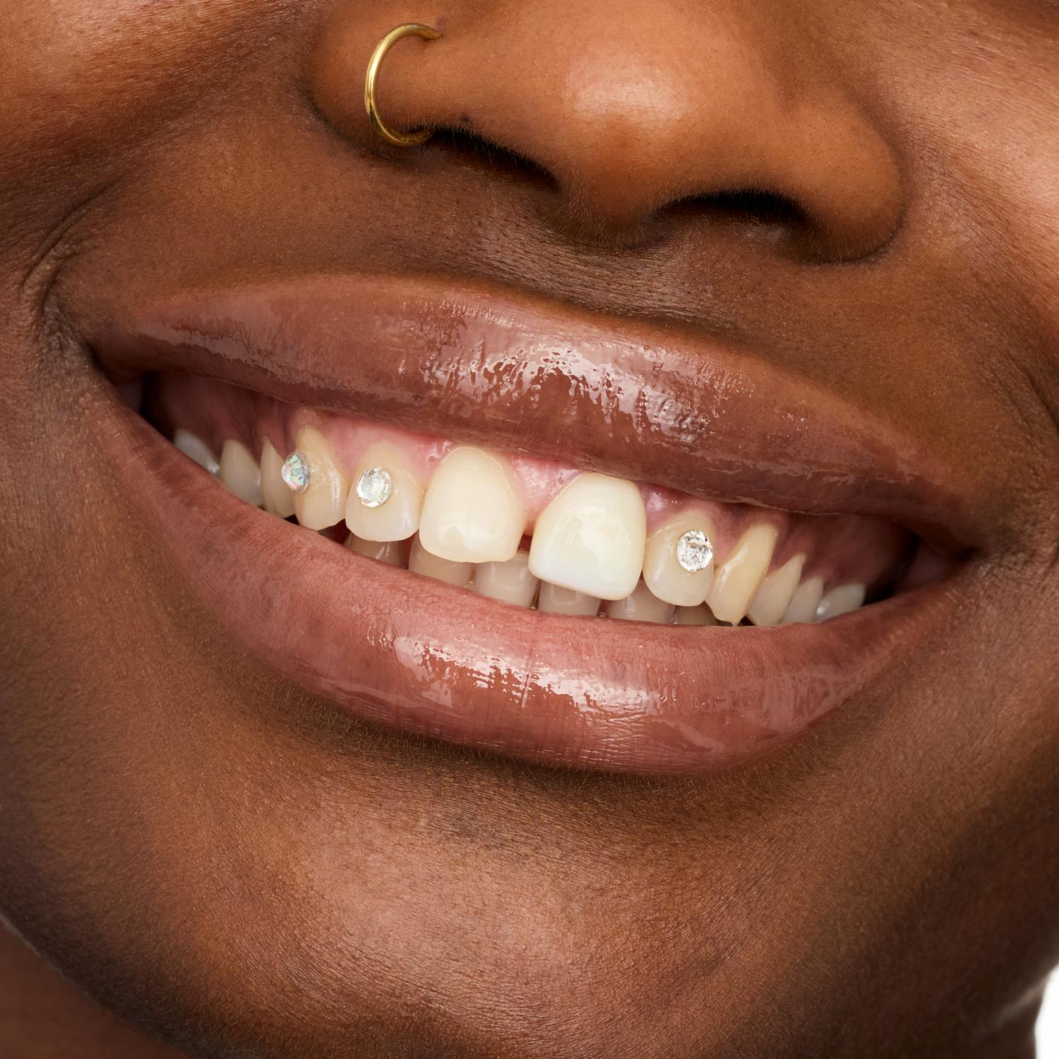 Brillo Labial Extreme Shine Volumen 02 ESSENCE 5 Ml - Imagen 2