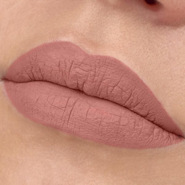 Labial Liquido Matte 8 Hours 04 ESSENCE 2.50 Ml - Imagen 4