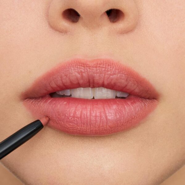 Lápiz De Labios 8h Matte Confort 04 ESSENCE 3 G - Imagen 2
