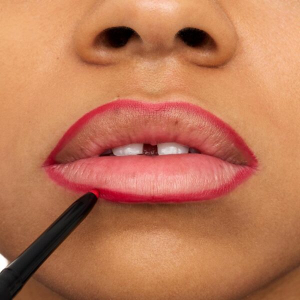 Lápiz De Labios 8h Matte Confort 07 ESSENCE 3 G - Imagen 4