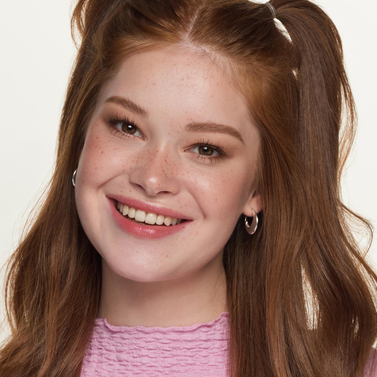 Relleno De Labios Hidratante Tinted Kiss 107 ESSENCE 4 Ml - Imagen 4