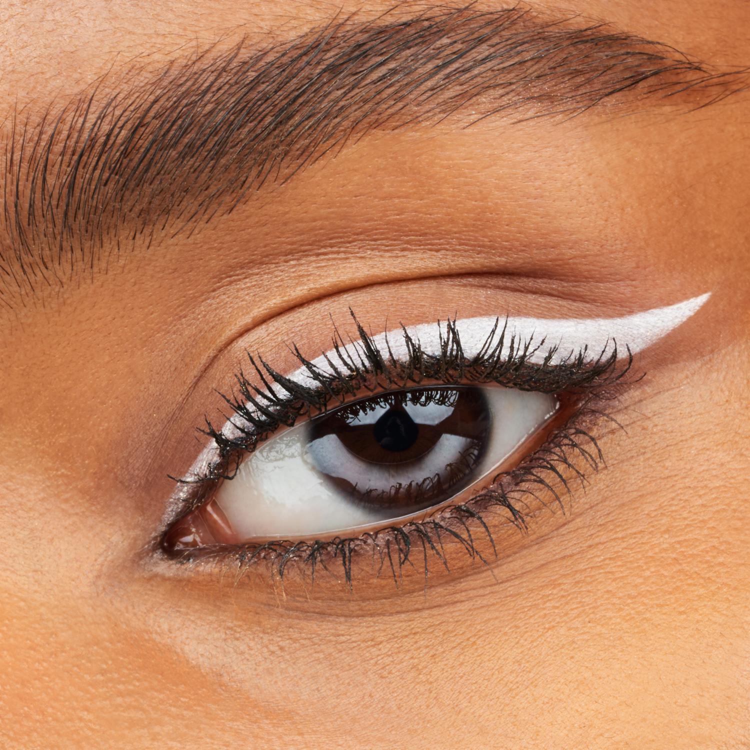 Lápiz Delineador De Ojos Kajal 04 ESSENCE 1 G - Imagen 3