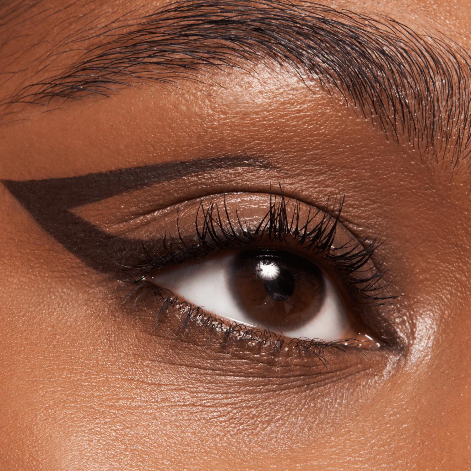 Lápiz Delineador De Ojos Longlasting 0.1 ESSENCE 28 G - Imagen 4