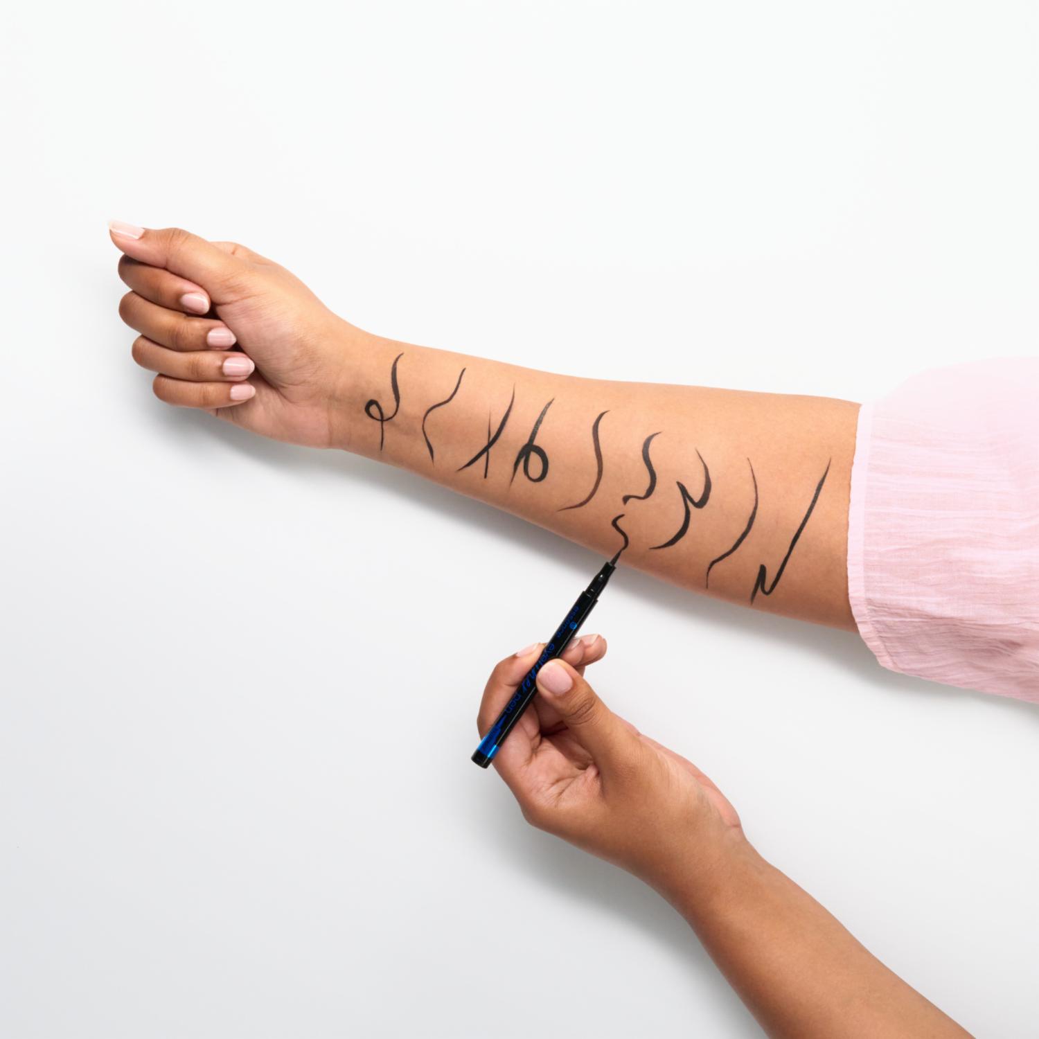 Delineadores De Ojos Liquido A Prueba De Agua ESSENCE 1 Ml - Imagen 3