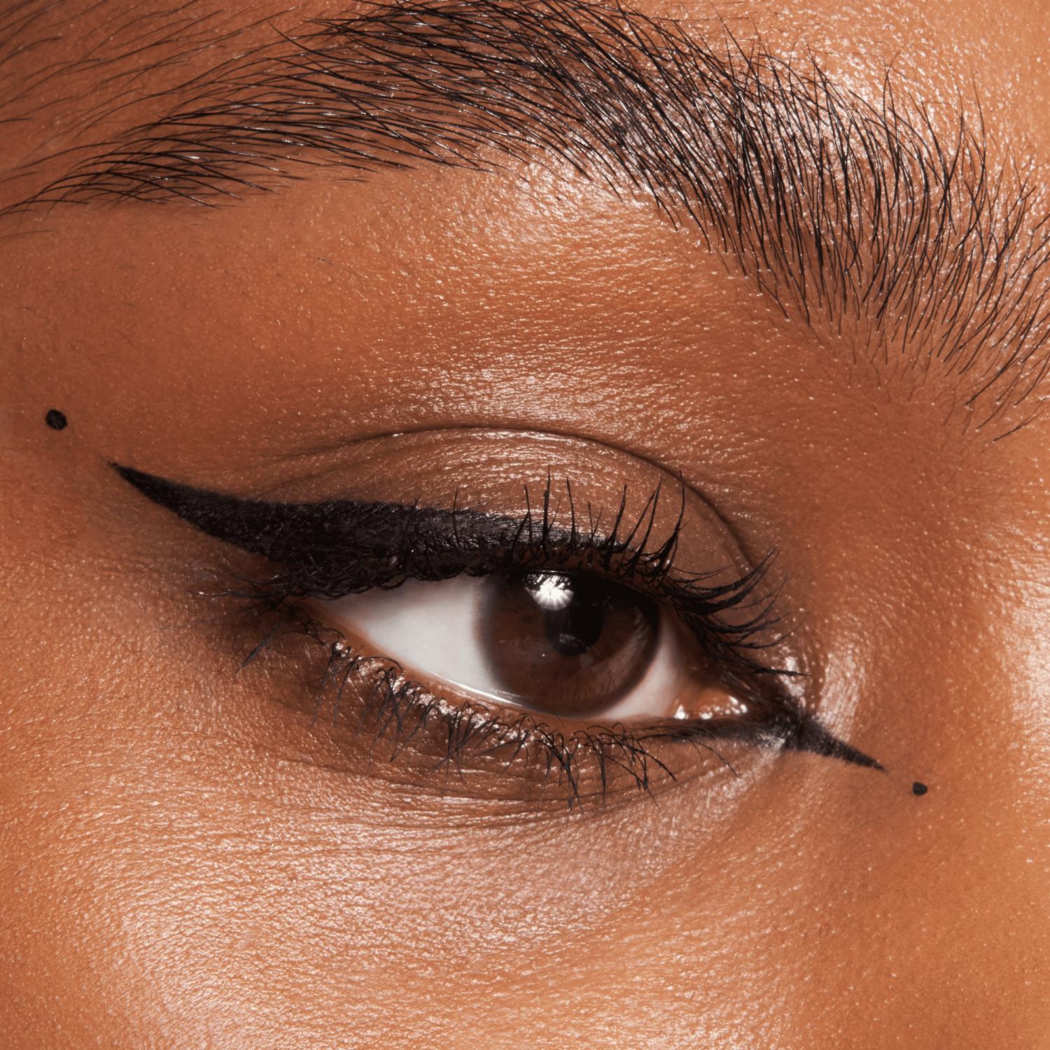 Delineadores De Ojos Liquido A Prueba De Agua ESSENCE 1 Ml - Imagen 8