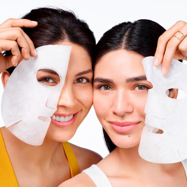 Mascarilla Facial En Tela Tono Uniforme De Vitamina C + Limón GARNIER L´ORÉAL 1 Pza 28 G - Imagen 4