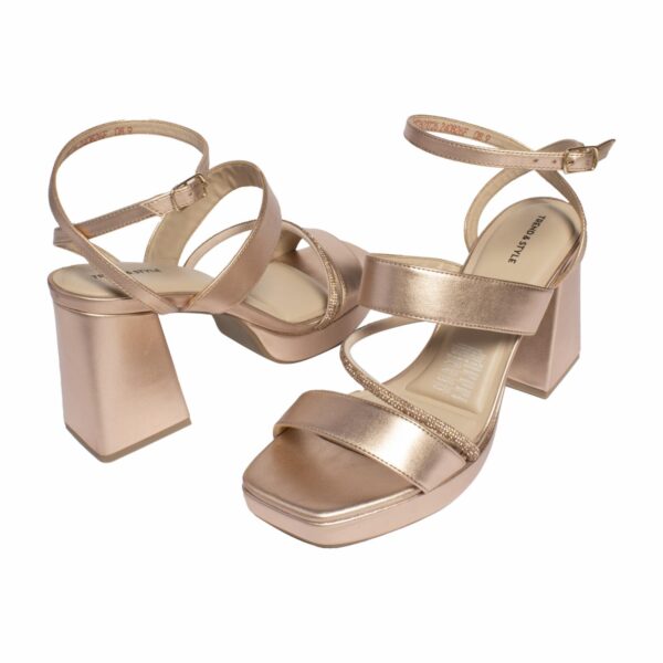 Sandalias Taco Ancho Tiras Cruzadas TREND & STYLE - Imagen 16