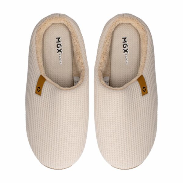 Pantuflas Diseño Waffle Beige MGX BASIC - Imagen 2