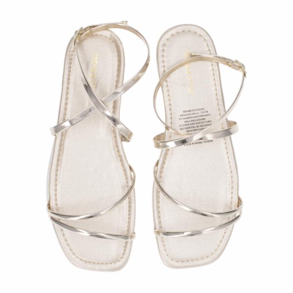 Sandalia Flat Correa Dorada TREND & STYLE - Imagen 2
