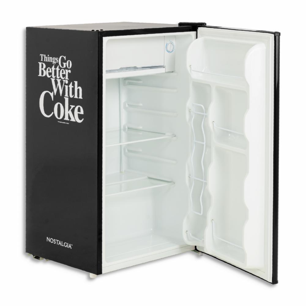 Frigobar Negro Coca Cola CRF32BKCK NOSTALGIA 92 Litros - Imagen 4