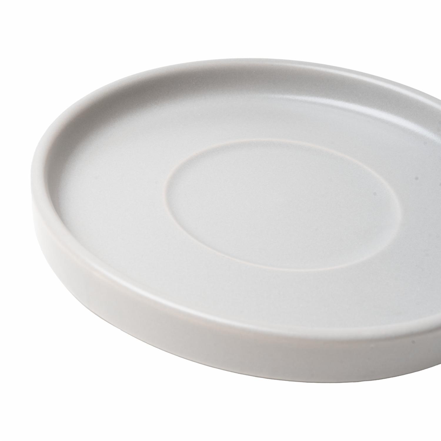 Plato Para Taza Gris Claro Mate KERAMIKA 14 Cm - Imagen 2