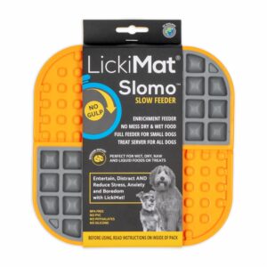 Tapete De Mascota Para Untar Comida Color Naranja LICKIMAT Mediano