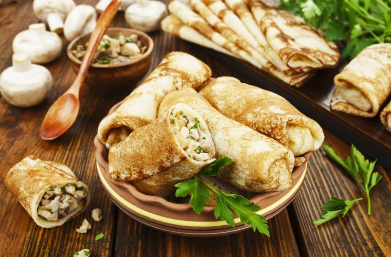 Crepes de pollo y nuez: Delicias con Aves