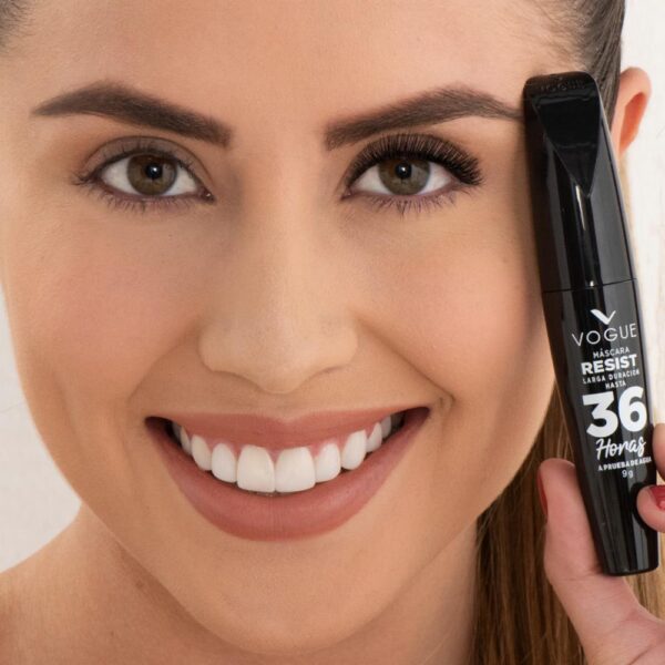 Máscara de Pestañas Resist A Prueba De Agua Negro VOGUE 9 G - Imagen 4