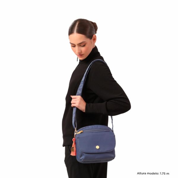 Bolso Para Mujer Gris TOTTO Corneana - Imagen 2