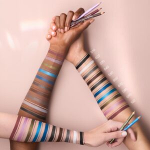 Delineador De Ojos En Lápiz Khol Kajal Waterproof CATRICE