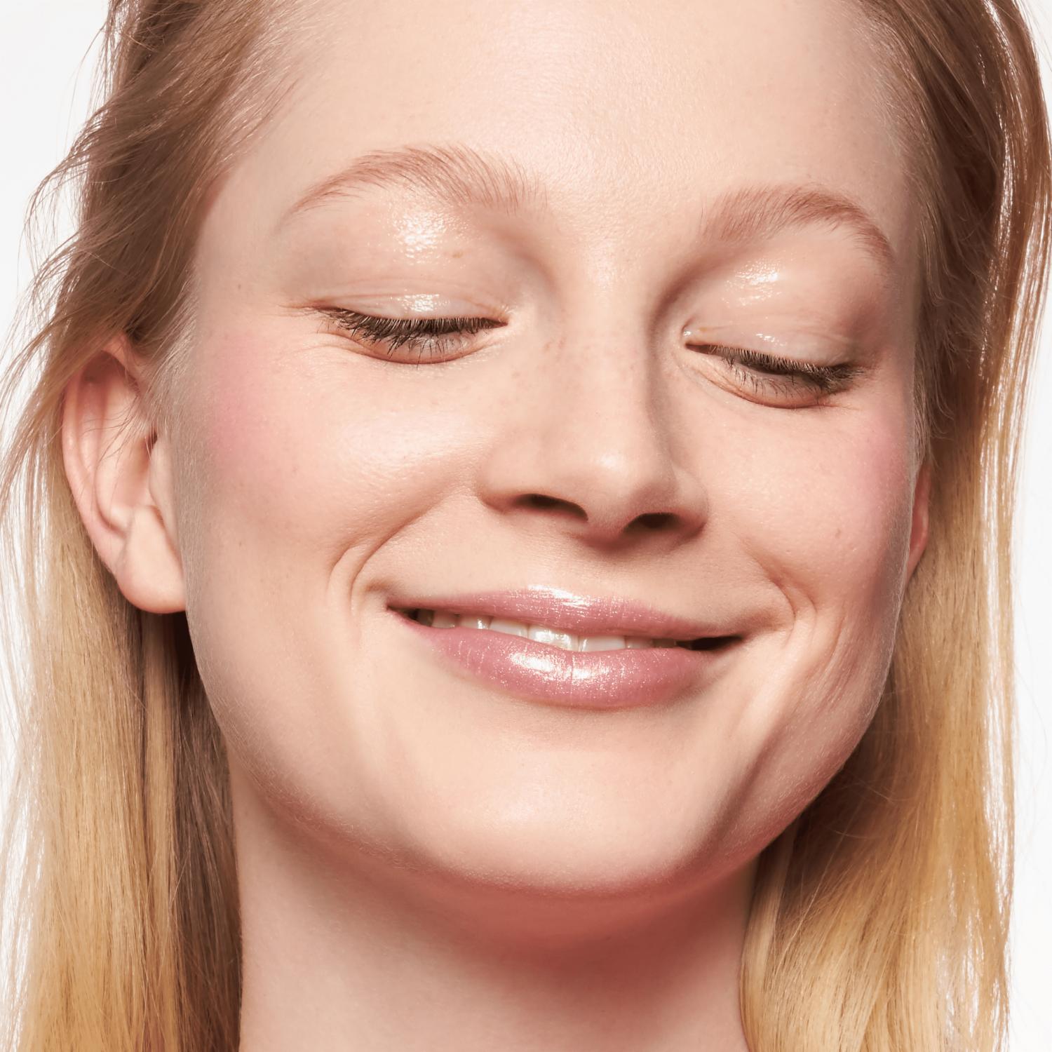 Brillo Labial Meta Glow Multi-Reflective ESSENCE - Imagen 6