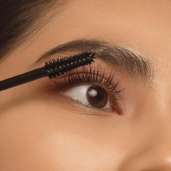 Máscara De Pestañas Call Me Queen Dramatic False Lash Effect Waterproof ESSENCE 11.5 Ml - Imagen 2