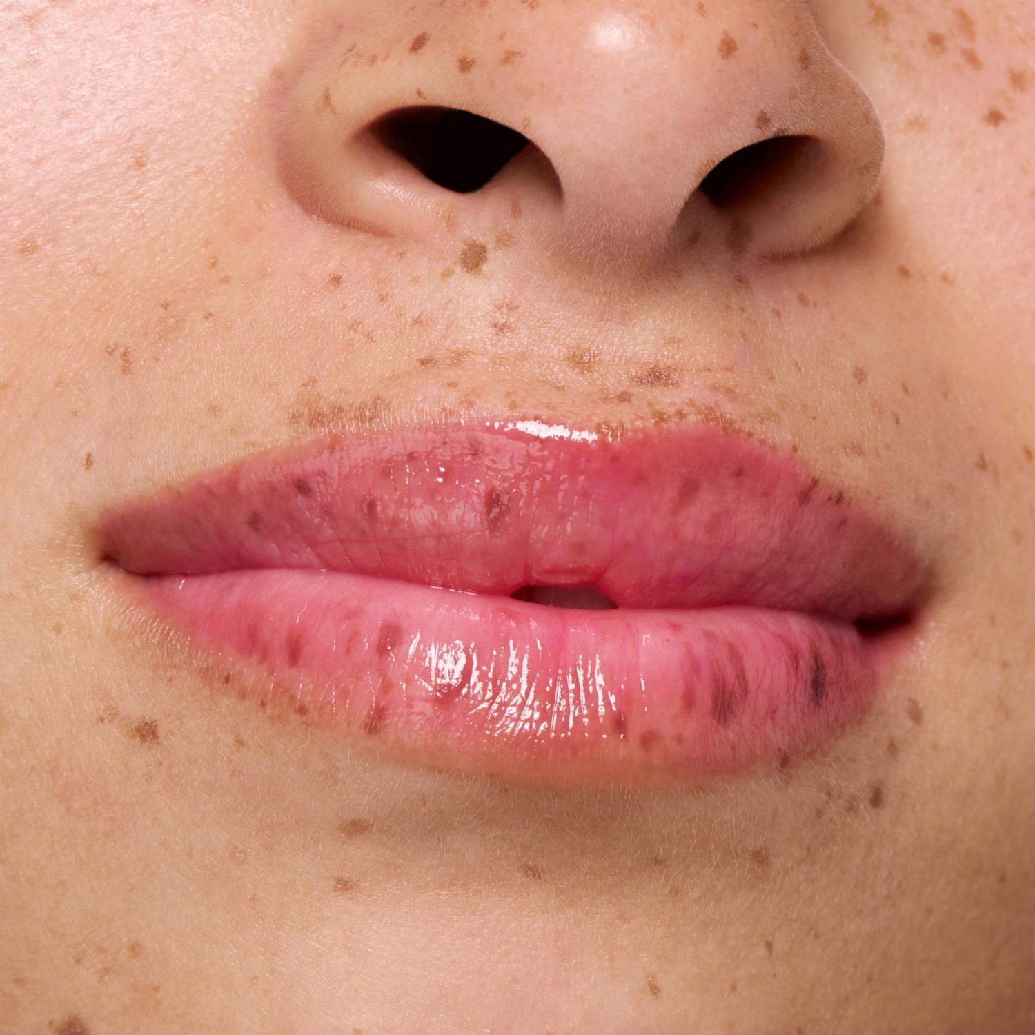 Bálsamo Labial Juicy Bomb Glossy Butter ESSENCE - Imagen 9