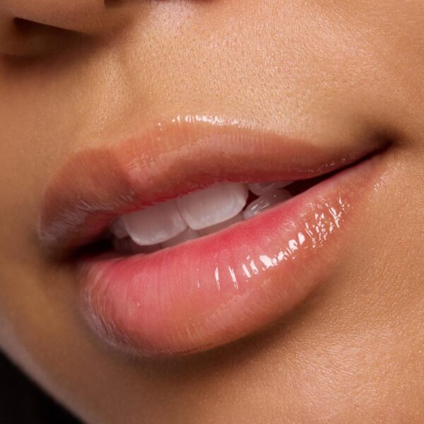 Brillo Labial Con Tratamiento The Super Peptide Glossy. ESSENCE 10 Ml - Imagen 7