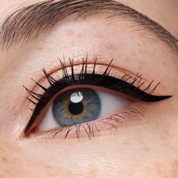 Delineador De Ojos Líquido Superproof Brush Liner Waterproof CATRICE - Imagen 5