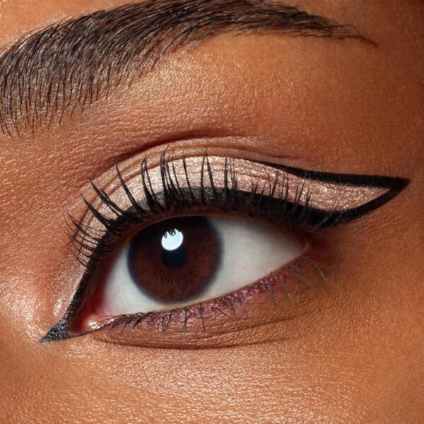 Delineador De Ojos Líquido Superproof Brush Liner Waterproof CATRICE - Imagen 6