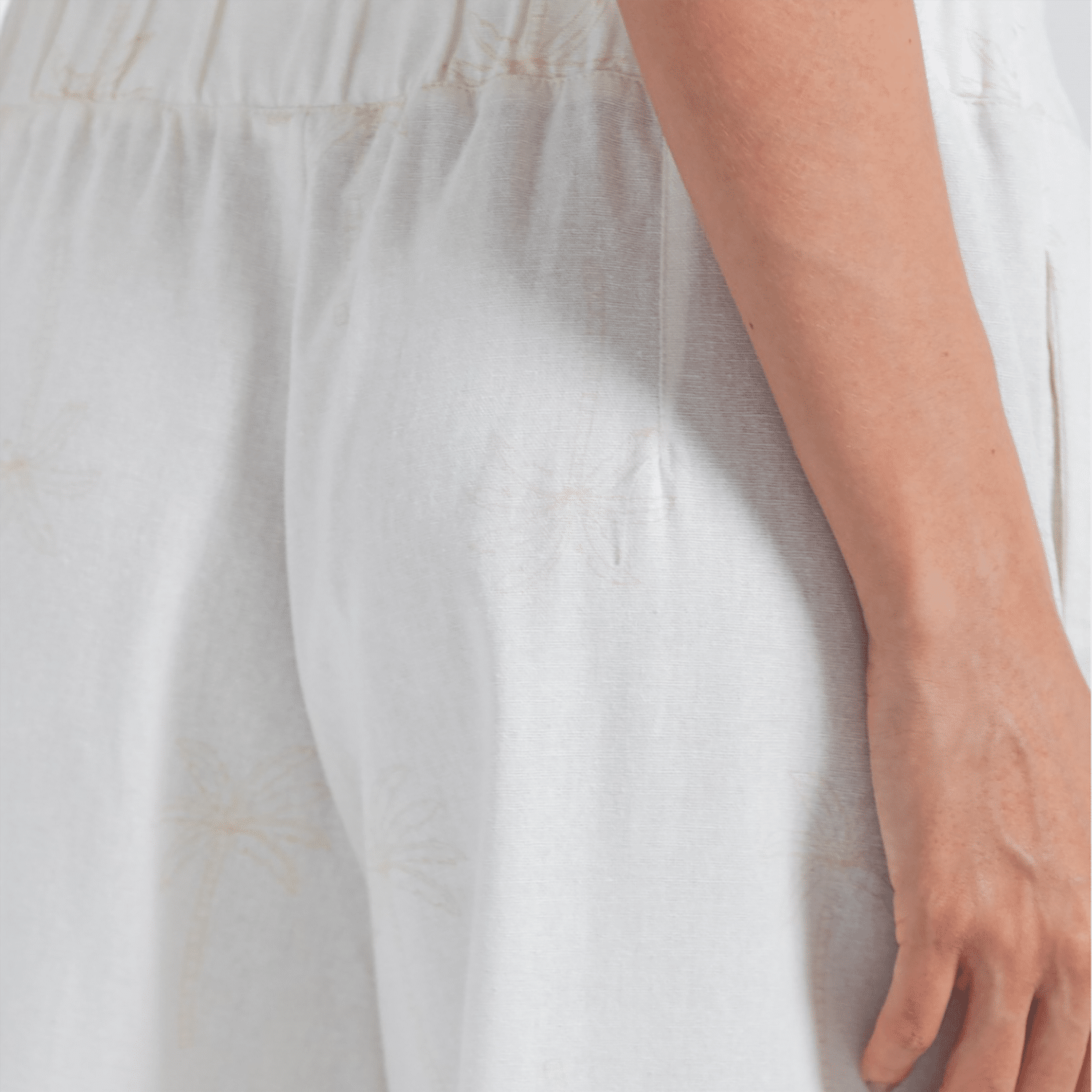 Pantalón Basta Anchas Con Pretina ARKITECT
